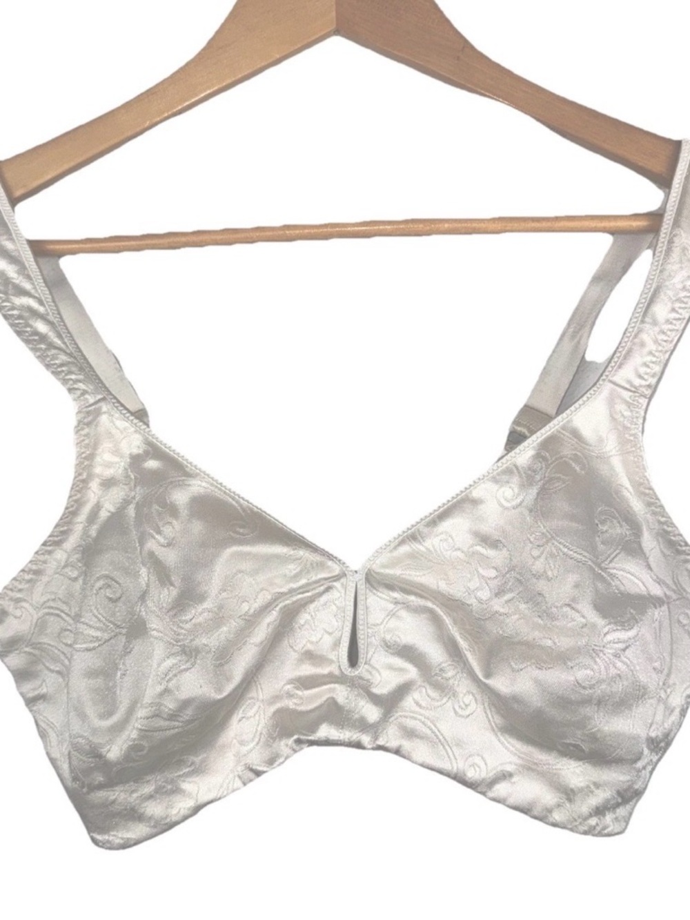 Curvation 40D Ivory Wirefree Full Coverage Bra Lined Everyday Casual Comfy